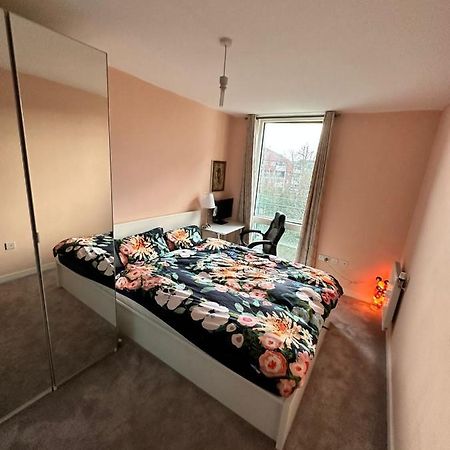 Repton House Bed & Breakfast Уудфорд Екстериор снимка