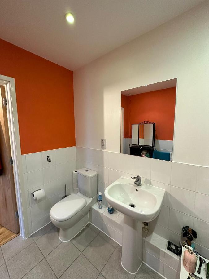 Repton House Bed & Breakfast Уудфорд Екстериор снимка