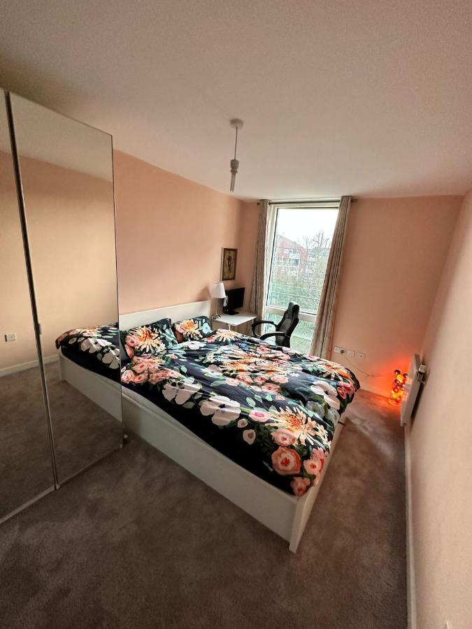 Repton House Bed & Breakfast Уудфорд Екстериор снимка